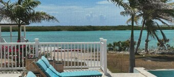 Spacious Secluded Waterfront Home with compact car