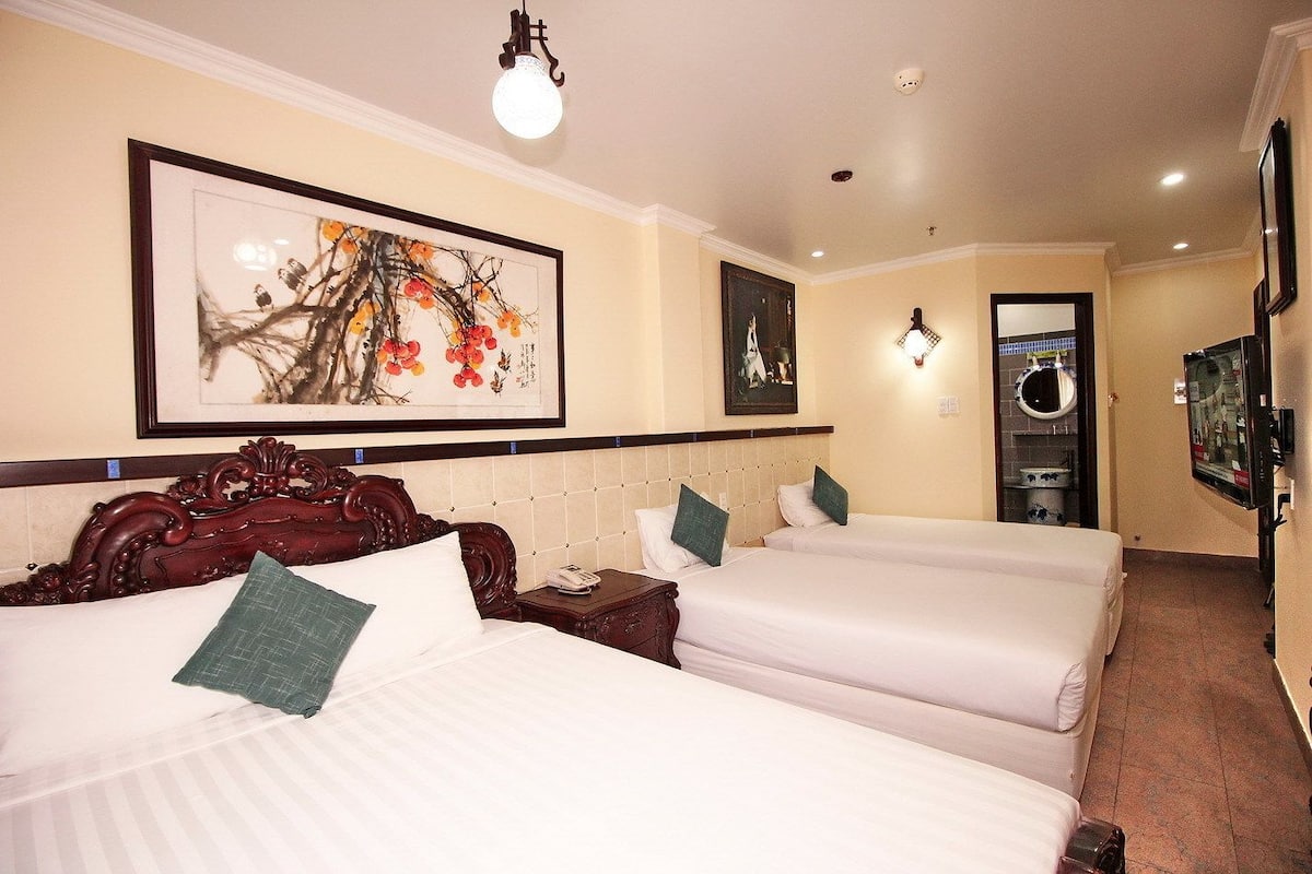 Deluxe Family Room