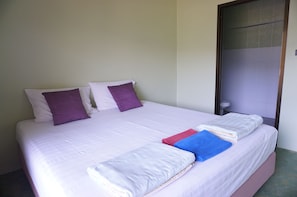 Standard Room with Mountain View | In-room safe, blackout curtains, iron/ironing board, free WiFi - Home Phang-Nga Guesthouse (Phang Nga)