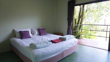 Standard Room with Mountain View | Tallelokero huoneessa, pimennysverhot, silitysrauta/-lauta