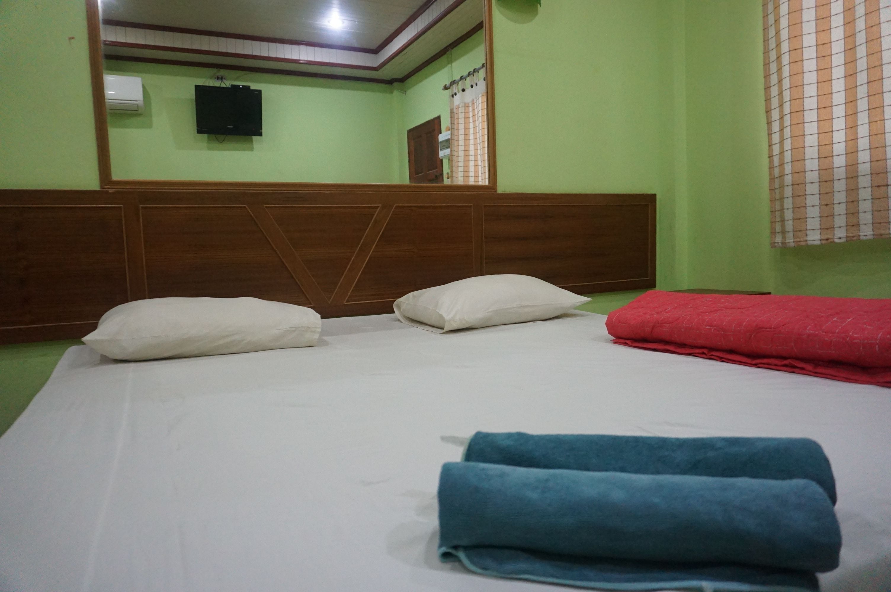 Habitación doble estándar, 1 cama matrimonial, para no fumadores | Wifi gratis 