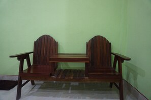 Standard Double Room, 1 Double Bed, Non Smoking | Room amenity - Thumneab Guesthouse (Khiri Rat Nikhom)