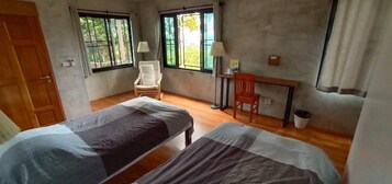 Standard Twin Room | Free WiFi, bed sheets