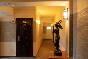 Exterior - Myanmar Hotel Chicago (Yangon)