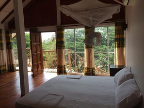 Desk, free WiFi, bed sheets, wheelchair access