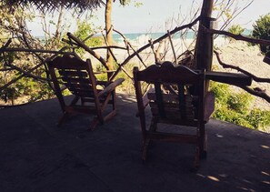 Terrace/patio - Sarada Beach Resort (Kirinda)