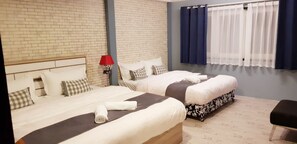 5 Bedrooms Pool Villa | 5 bedrooms, desk, blackout drapes, iron/ironing board