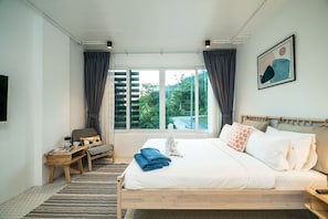 Two Bedrooms Apartment | 2 bedrooms, in-room safe, individually decorated, individually furnished