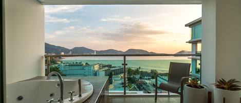 Two Bedrooms Apartment | 按摩浴缸