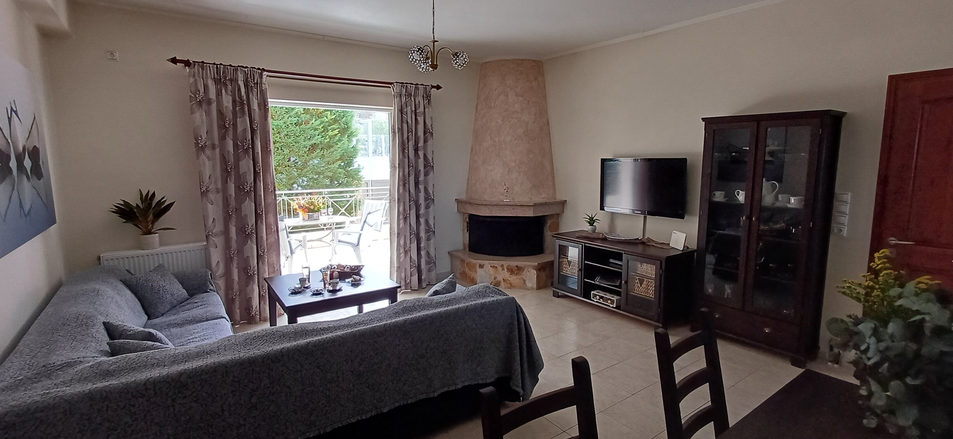 Televisión de pantalla plana, reproductor de DVD