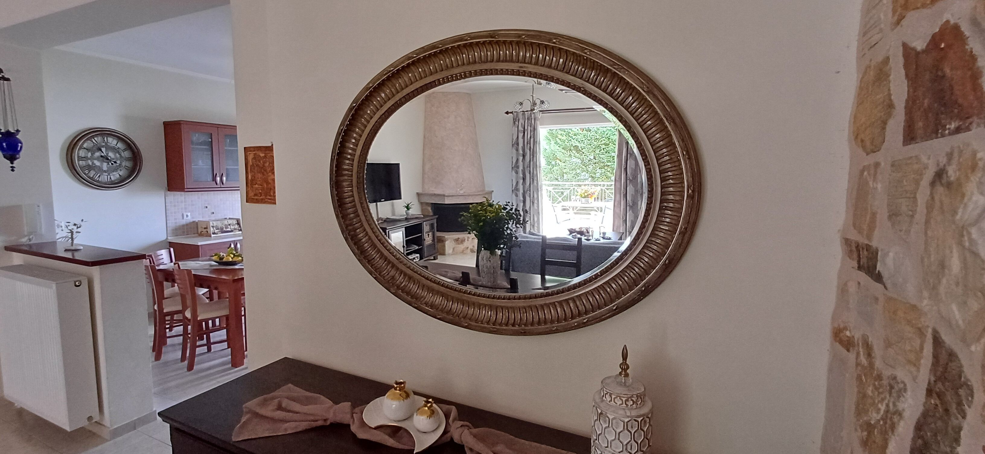 Căn hộ tiện nghi đơn giản, 3 phòng ngủ, quang cảnh biển | Khu phòng khách | TV màn hình phẳng, đầu đĩa DVD 