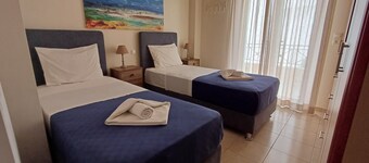 Blue Ark Aigeira Flat & Studio