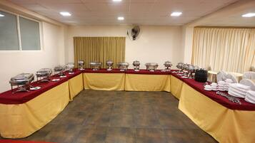 Daily breakfast for a fee