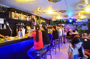 Bar (on property) - Maderla (Bangkok)