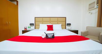 RedDoorz near Angeles University Foundation