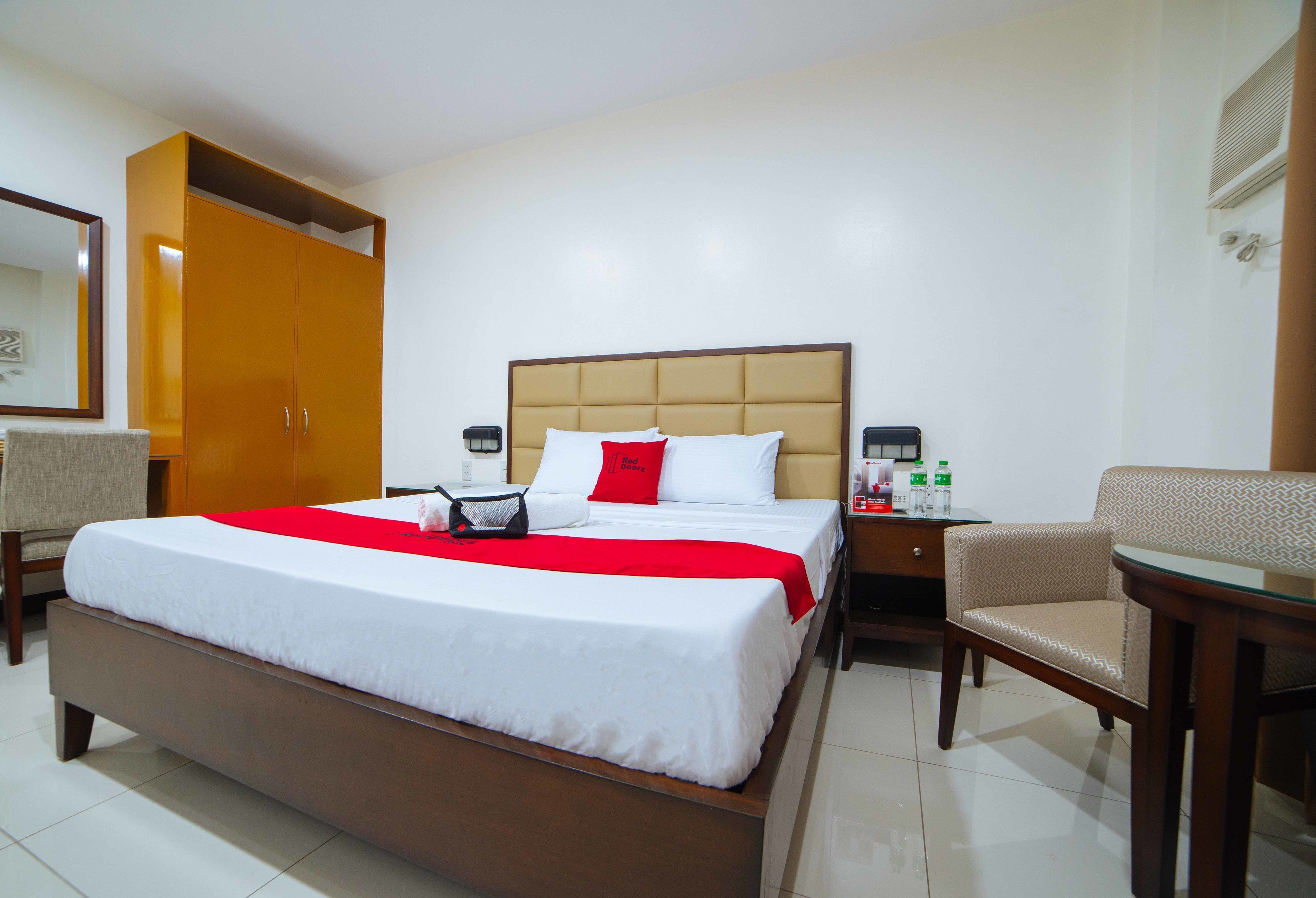 Photo - RedDoorz near Angeles University Foundation