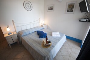 Estúdio panorâmico, vista para o mar | Roupas de cama premium, frigobar, cortinas blackout, berços grátis