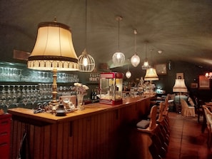Bar (in der Unterkunft)
