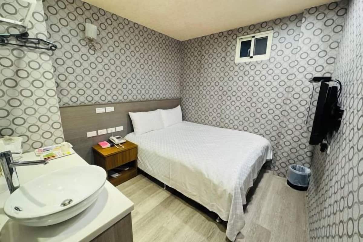 Escrivaninha, Wi-Fi de cortesia, roupa de cama