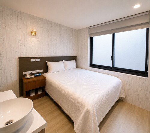 Taiwan Seven Days Boutique Hotel