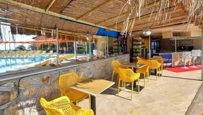 Bar (en la propiedad)