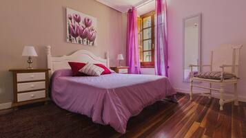 Apartment, 4 Bedrooms (C) | Iron/ironing board, free cots/infant beds, rollaway beds, free WiFi