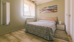 House, Multiple Bedrooms - Reysan Centro Rio Lobos (Hontoria del Pinar)
