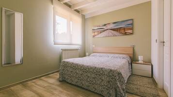 House, Multiple Bedrooms | Iron/ironing board, free cots/infant beds, rollaway beds, free WiFi