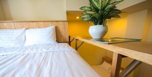 Double Cabin | Free WiFi, bed sheets - Tabalo Hostel (Nha Trang)