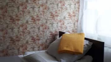Rollaway beds, bed sheets