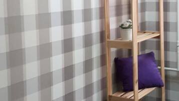 Economy kamer, 1 twee- of 2 eenpersoonsbedden, niet-roken | Details aan de binnenkant