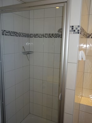 Apartment, Non Smoking | Bathroom | Shower, hair dryer, towels