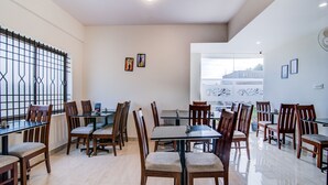 Dining - OYO 20026 SilverKey RR Nagar (Bengaluru)