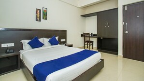 Room - OYO 20026 SilverKey RR Nagar (Bengaluru)