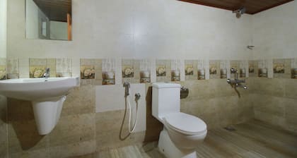 OYO 15200 Home Cozy Stay Hill Top Madikeri