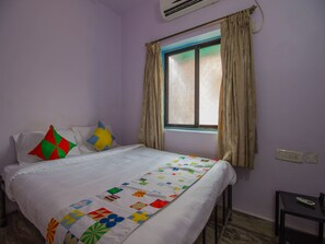 Double or Twin Room | Free WiFi - OYO 14585 Home Cozy 2BHK Titos Lane Baga (Baga)