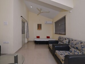 Double or Twin Room | Living area - OYO 14977 Home 1BHK Rajbag Beach Canacona (Canacona)