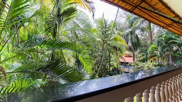 Double or Twin Room | Balcony