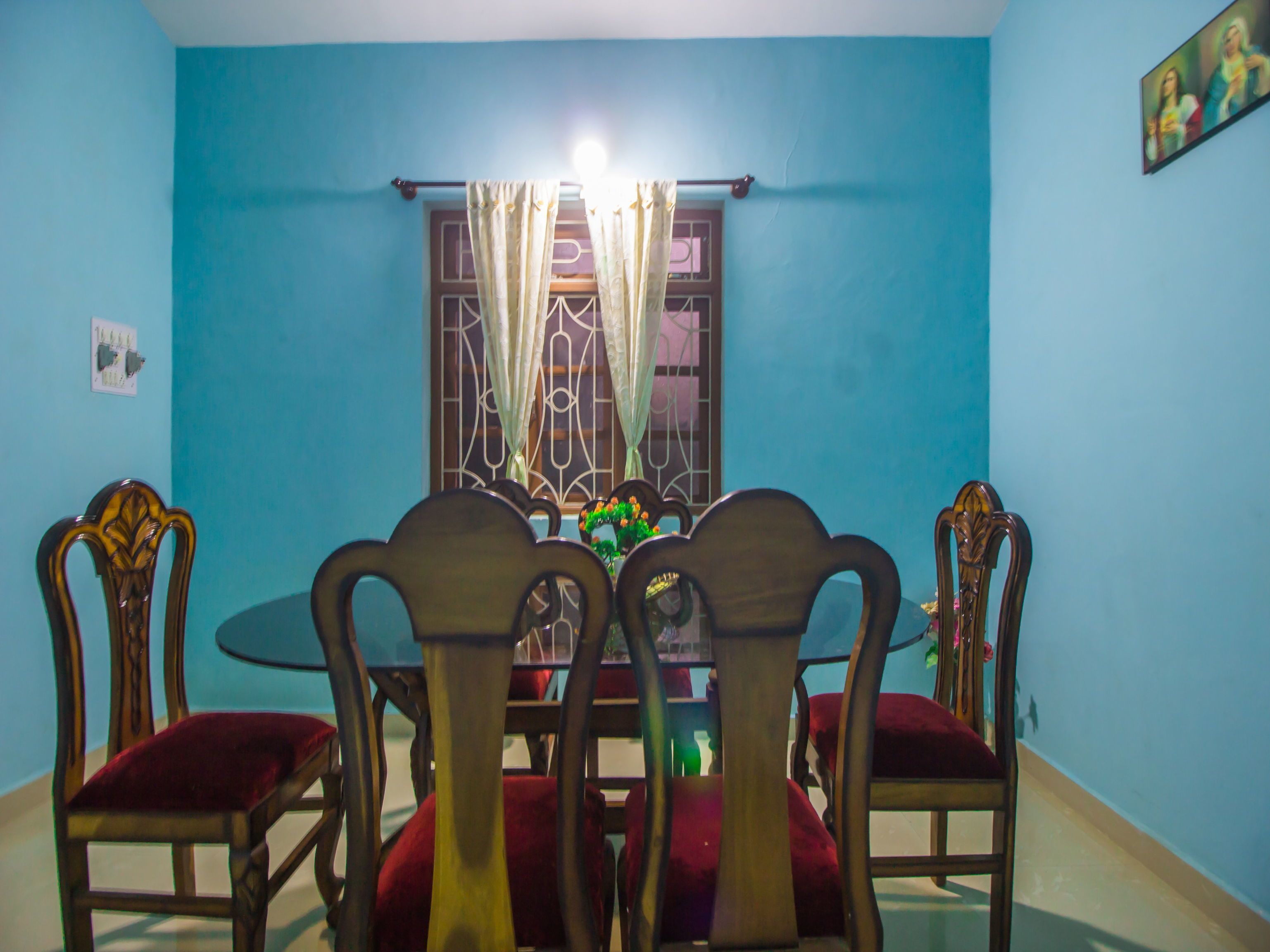 Double or Twin Room | In-room dining