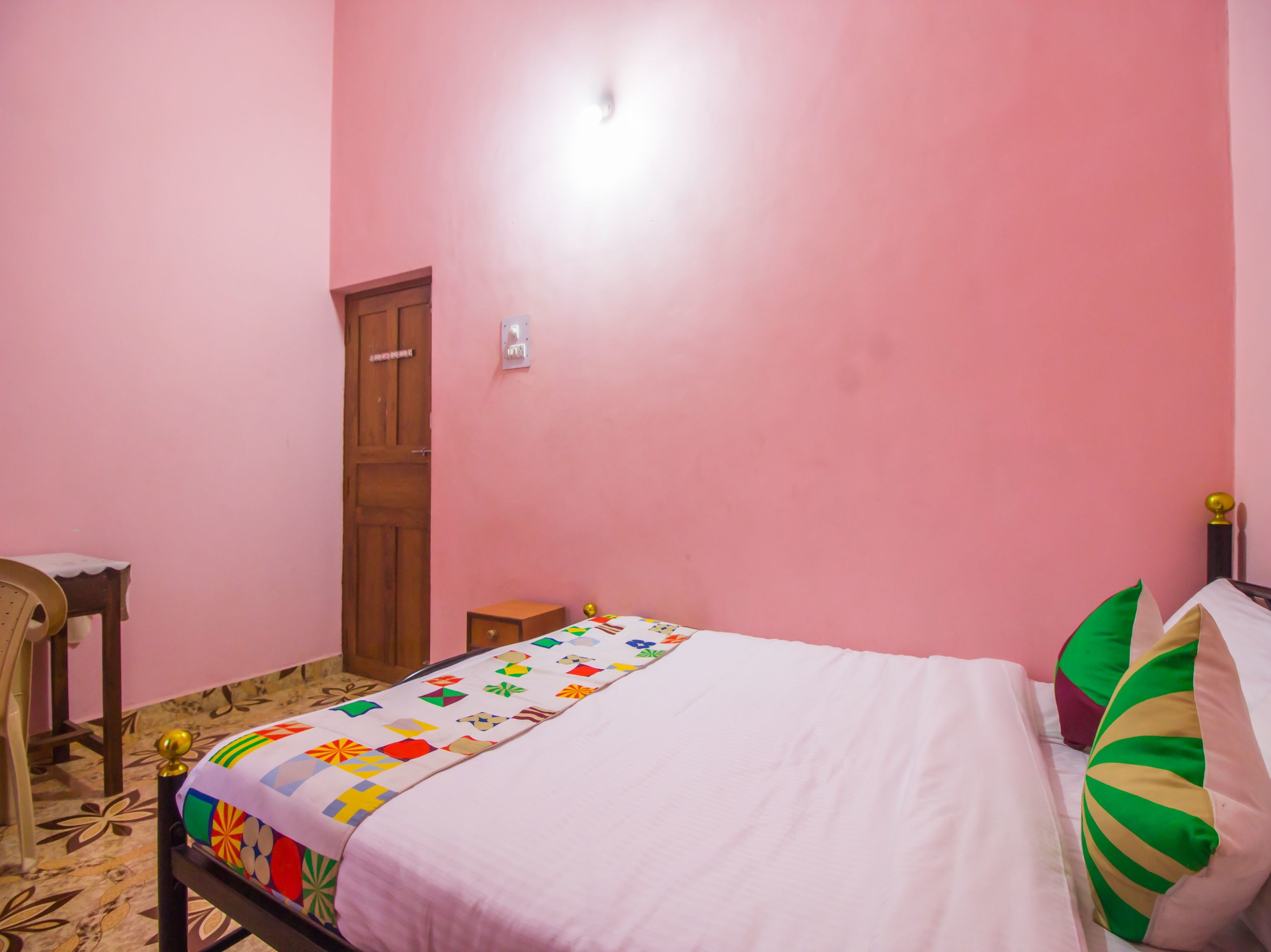Double or Twin Room | Free WiFi