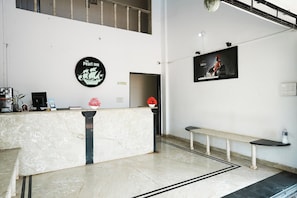 Lobby - The Pearl Inn (Pune)