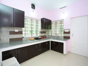 Double or Twin Room | Private kitchenette
