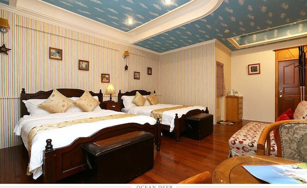 Standard-Vierbettzimmer (Ocean)