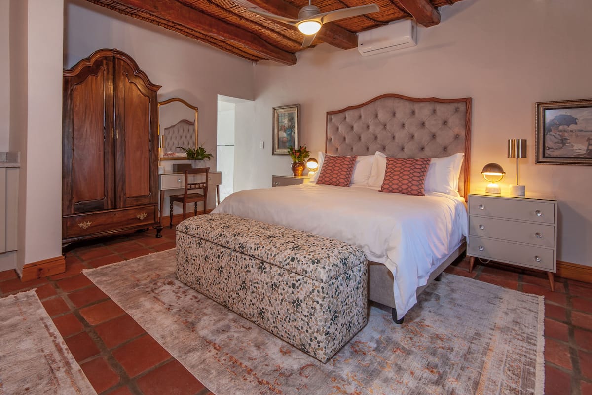 Luxury Suite, Garden View (Orchard) | Premium bedding, Select Comfort beds, minibar, in-room safe