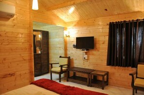 Chambre Exécutive | Minibar, bureau, chambres insonorisées, fer et planche à repasser