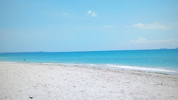 Private beach, white sand, beach massages