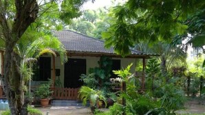 Garden - Ocean Dream Beach Villa (Dar es Salaam)