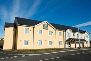 숙박 시설 입구