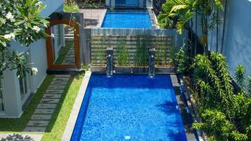 Private pool