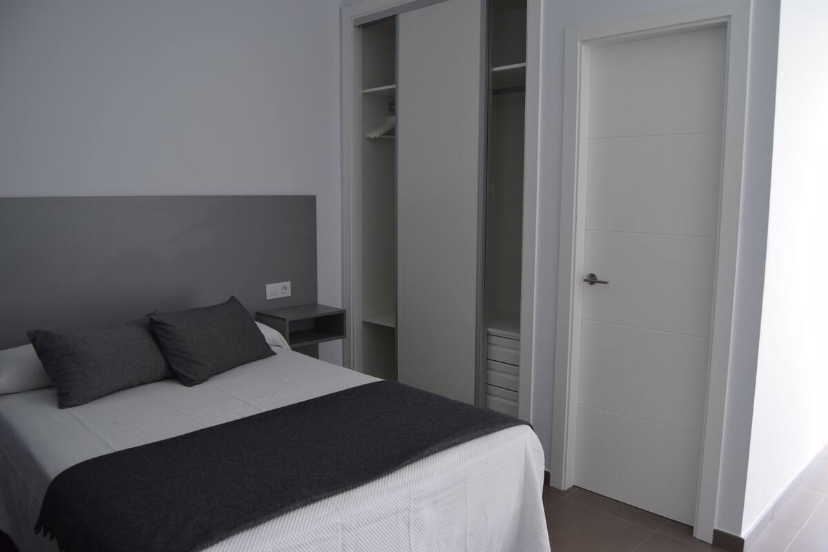 Double Room | Free WiFi, bed sheets, wheelchair access